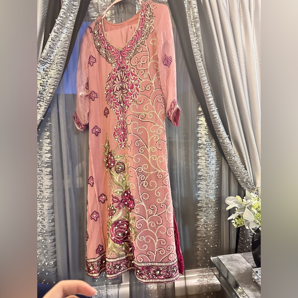Very beautiful Indian Pakistani dress